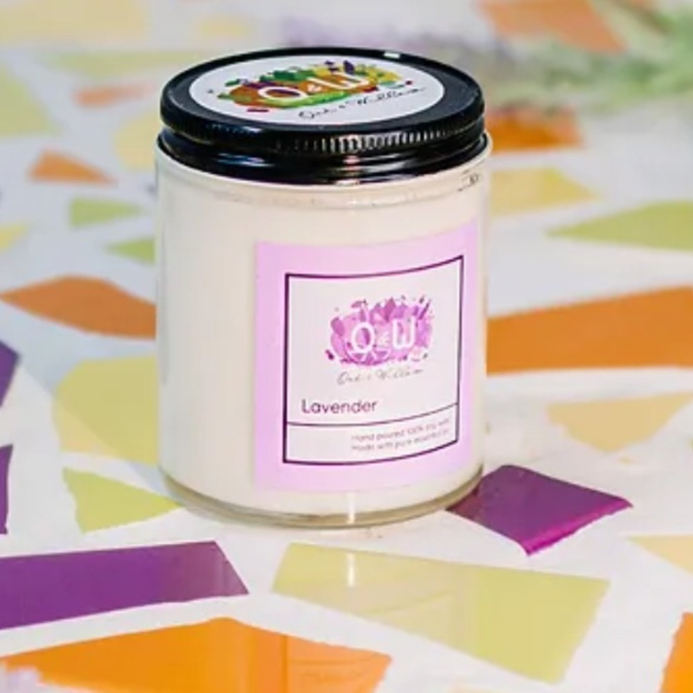 Oak&Willow soy candle Lavender scent